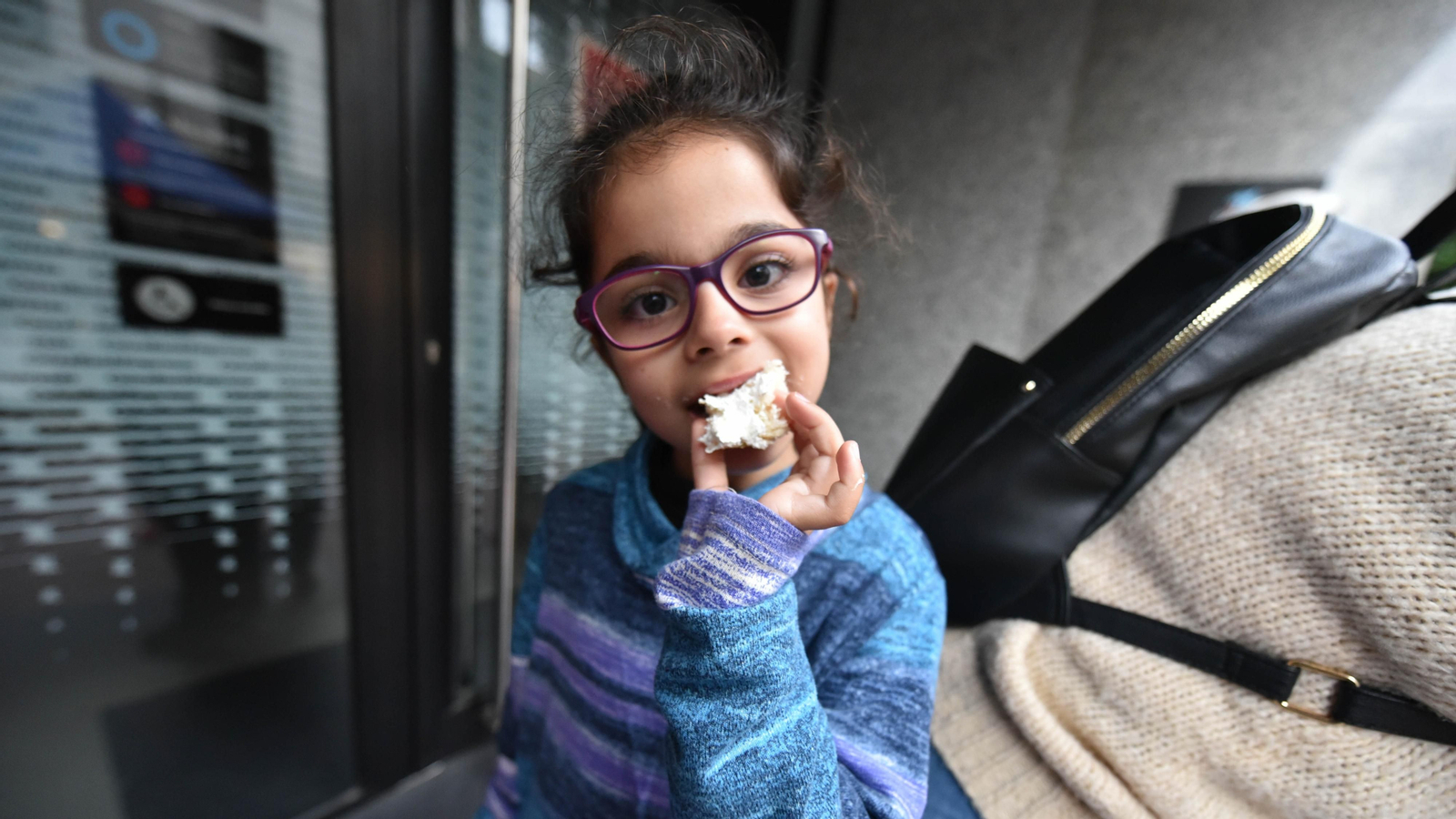 El III roscón de Reyes gigante solidario de Algeciras, en imágenes