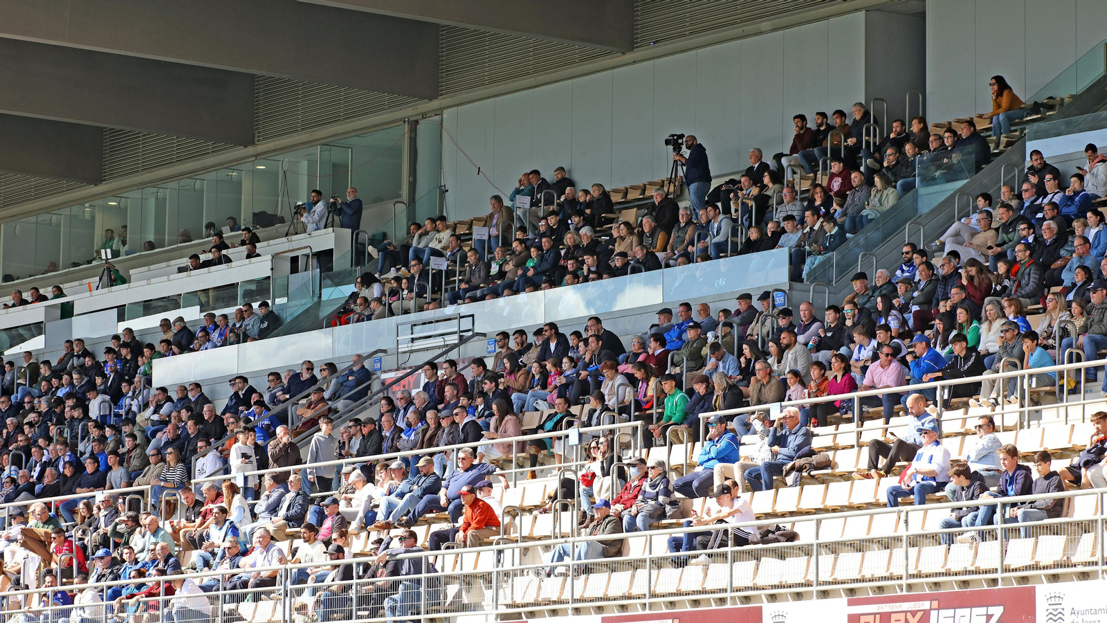 Búscate en el partido Xerez DFC - Atlético Sanluqueño en Chapín