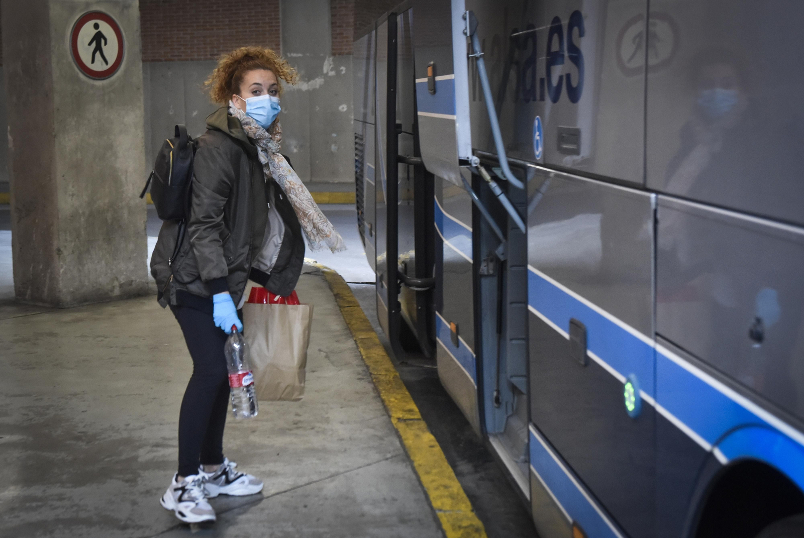 La resistencia en las calles de Sevilla por el estado de alarma: de Santa Justa a Plaza de Armas