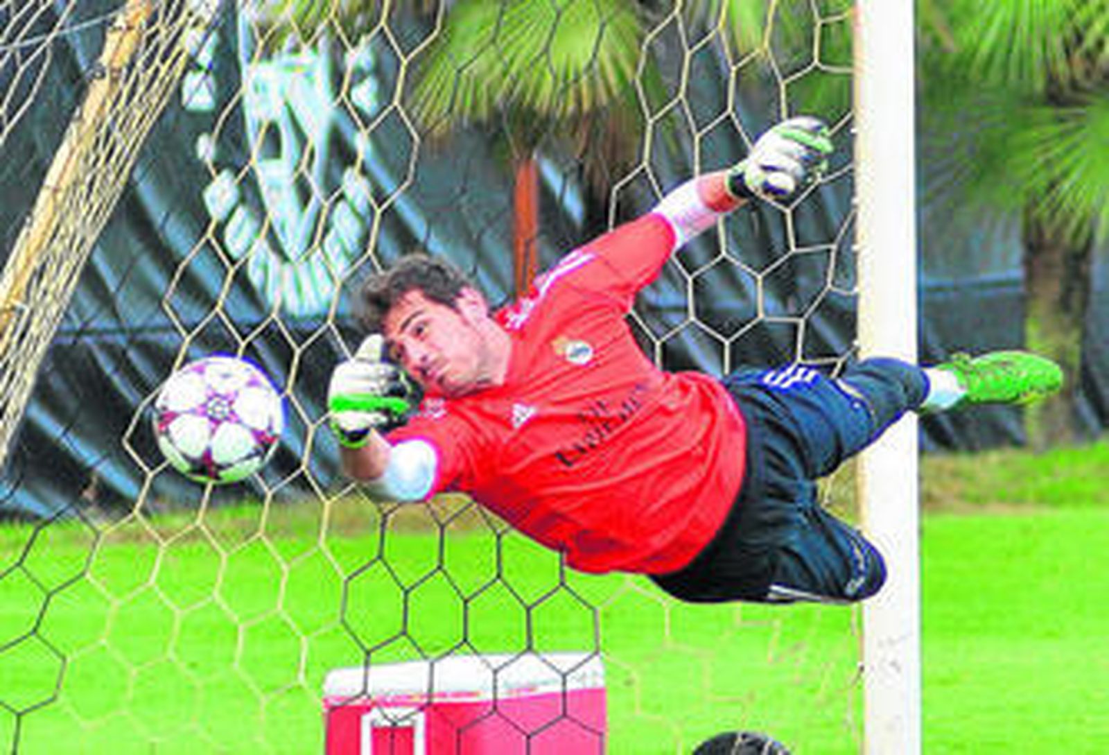 Casillas se ejercita durante uno de los entrenamientos en Miami, donde el Real Madrid sigue de pretemporada.