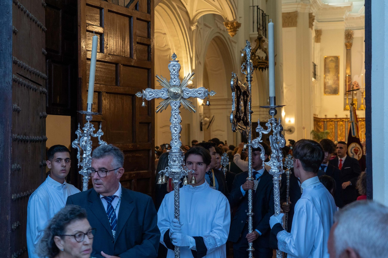 Imágenes del traslado de Nuestra Señora de la Cinta a la Parroquia Mayor de San Pedro