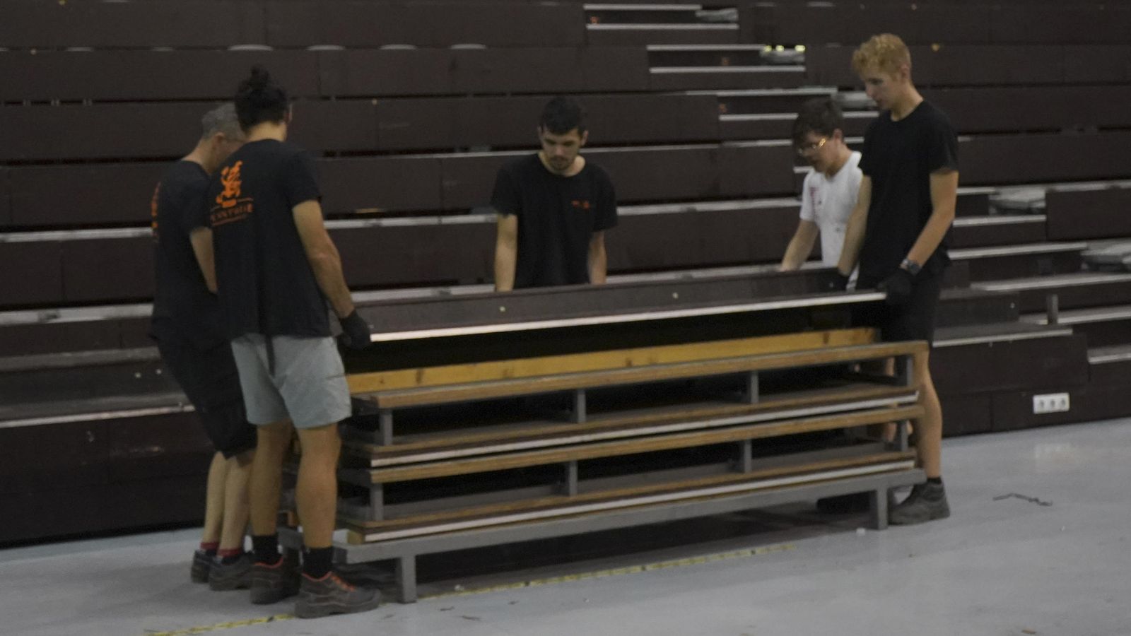 Operarios del Palacio de Deportes.