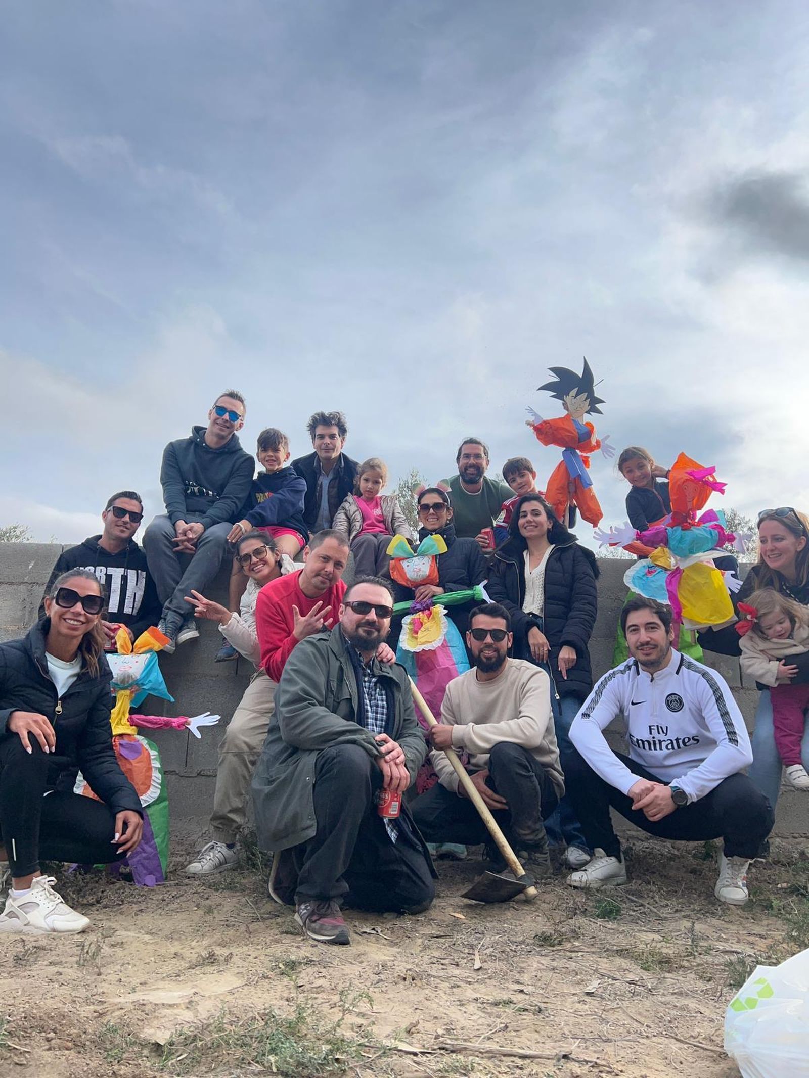 Los mayores también lo pasan bien en el Día de la Vieja.