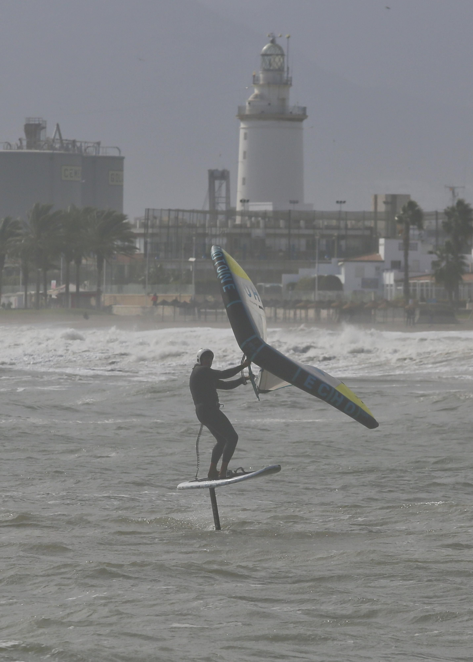 Fotos del temporal de levante en la costa de Málaga