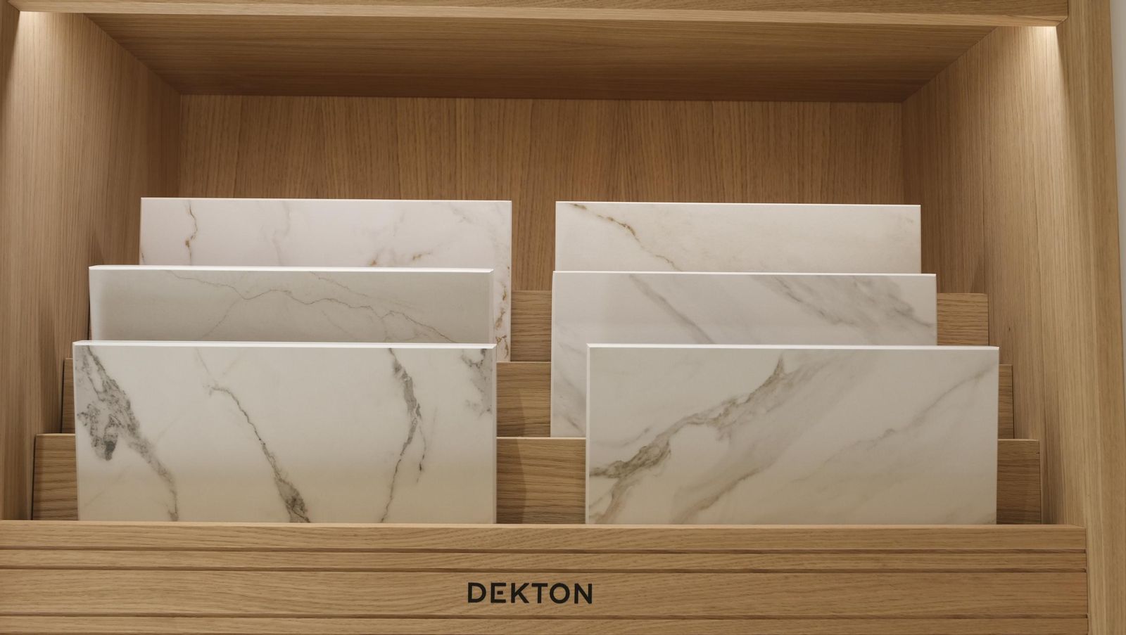 Cosentino City llega al Paseo de Almería , en imágenes