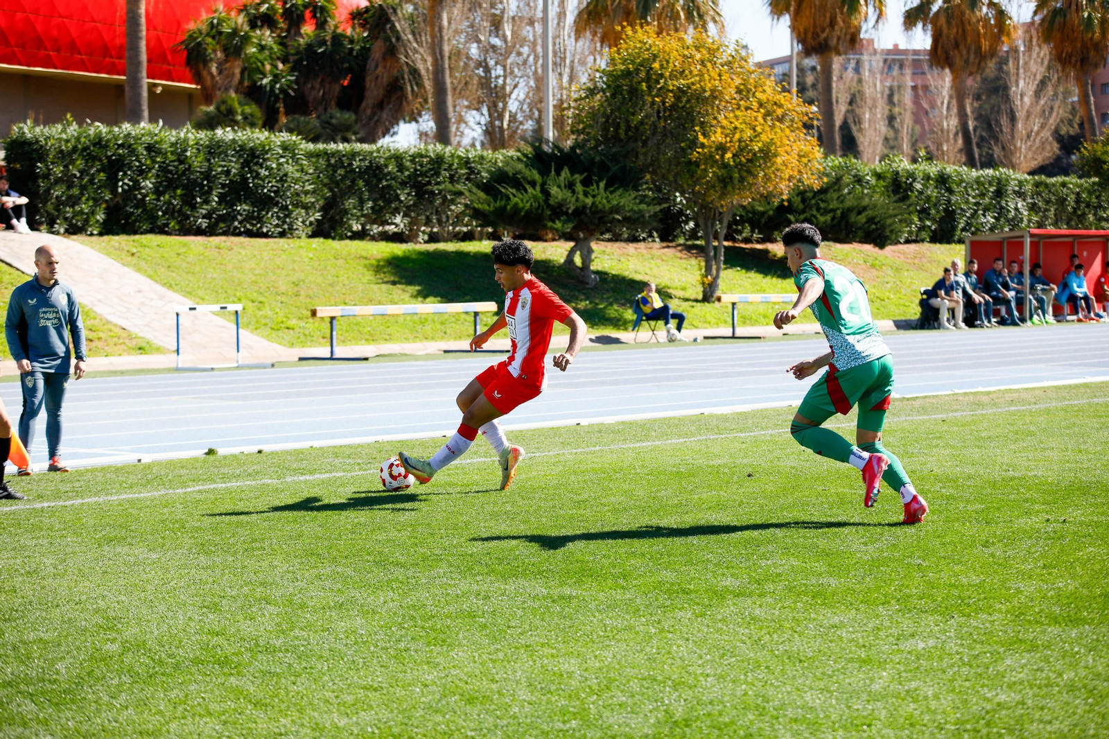 Las imágenes de Segunda RFEF entre Almeria B y recreativo de Granada
