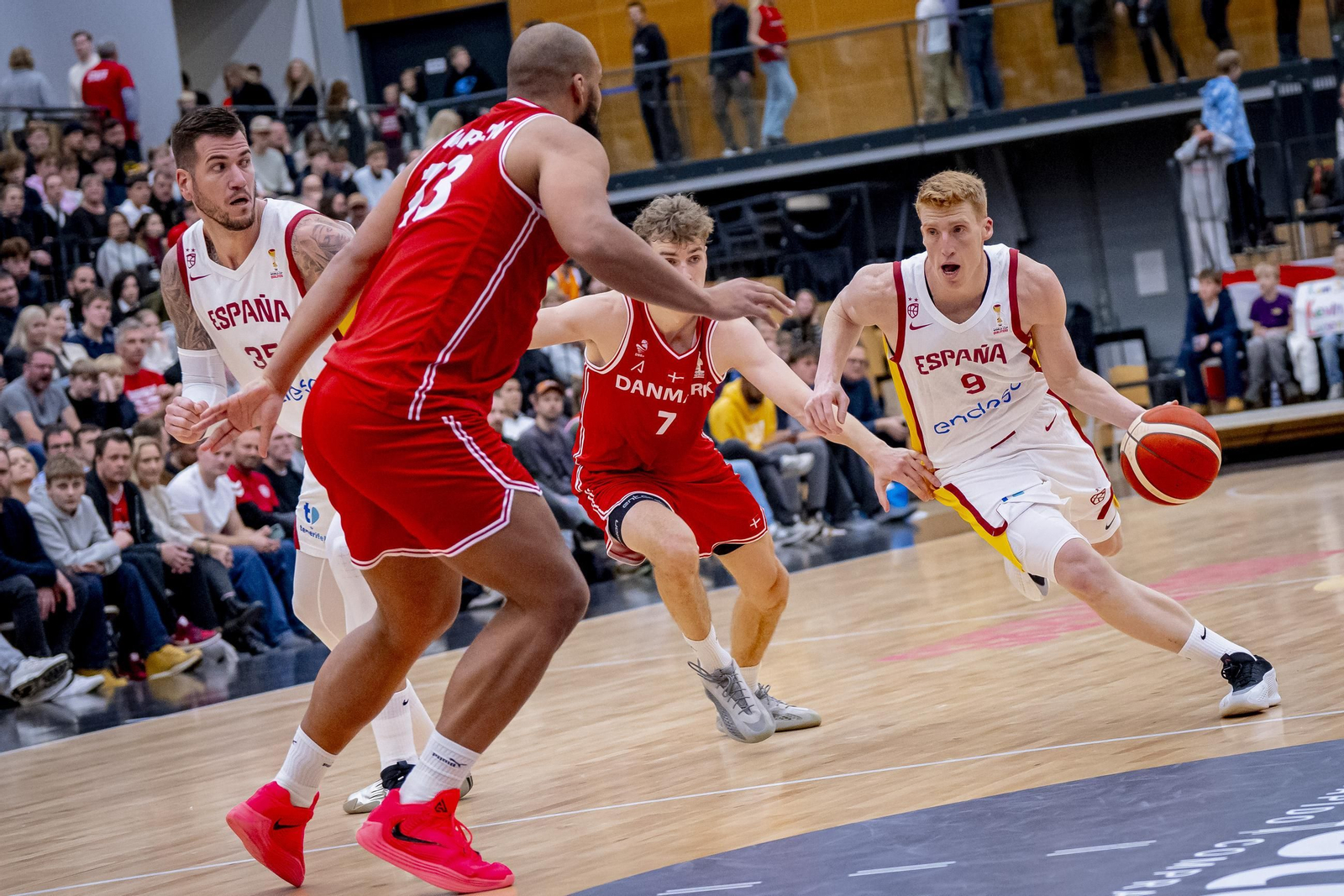 Las mejores fotos del Dinamarca-España de baloncesto