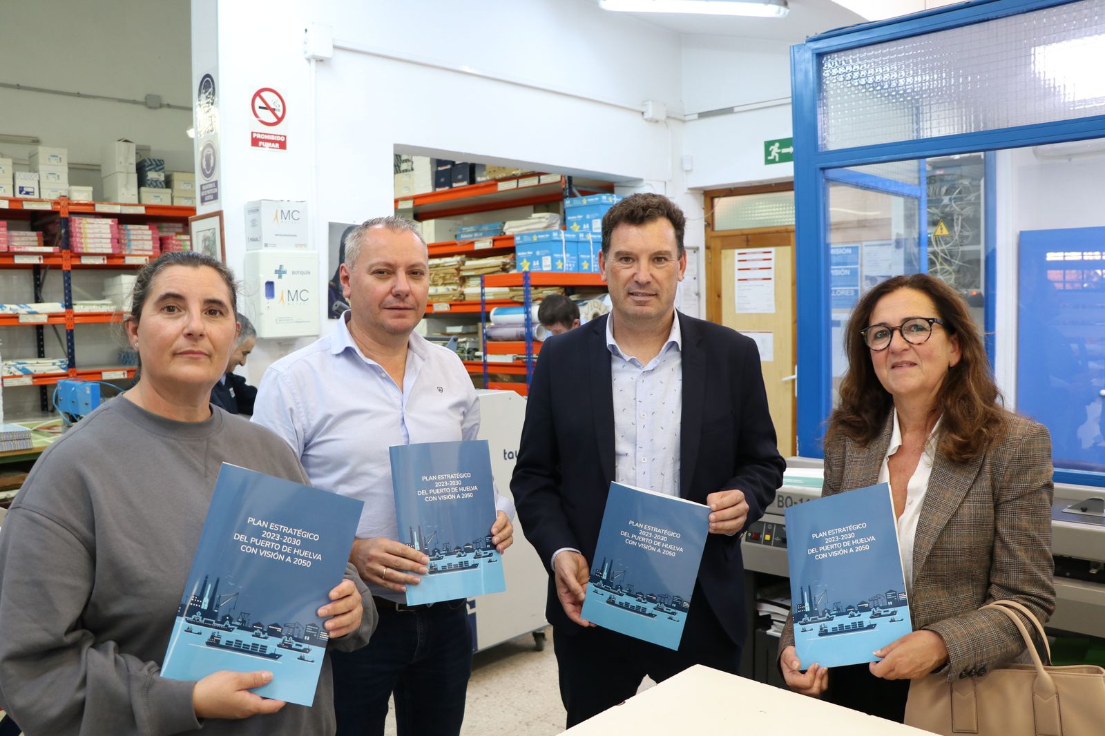 Visita del presidente del Puerto de Huelva a Aspapronias.