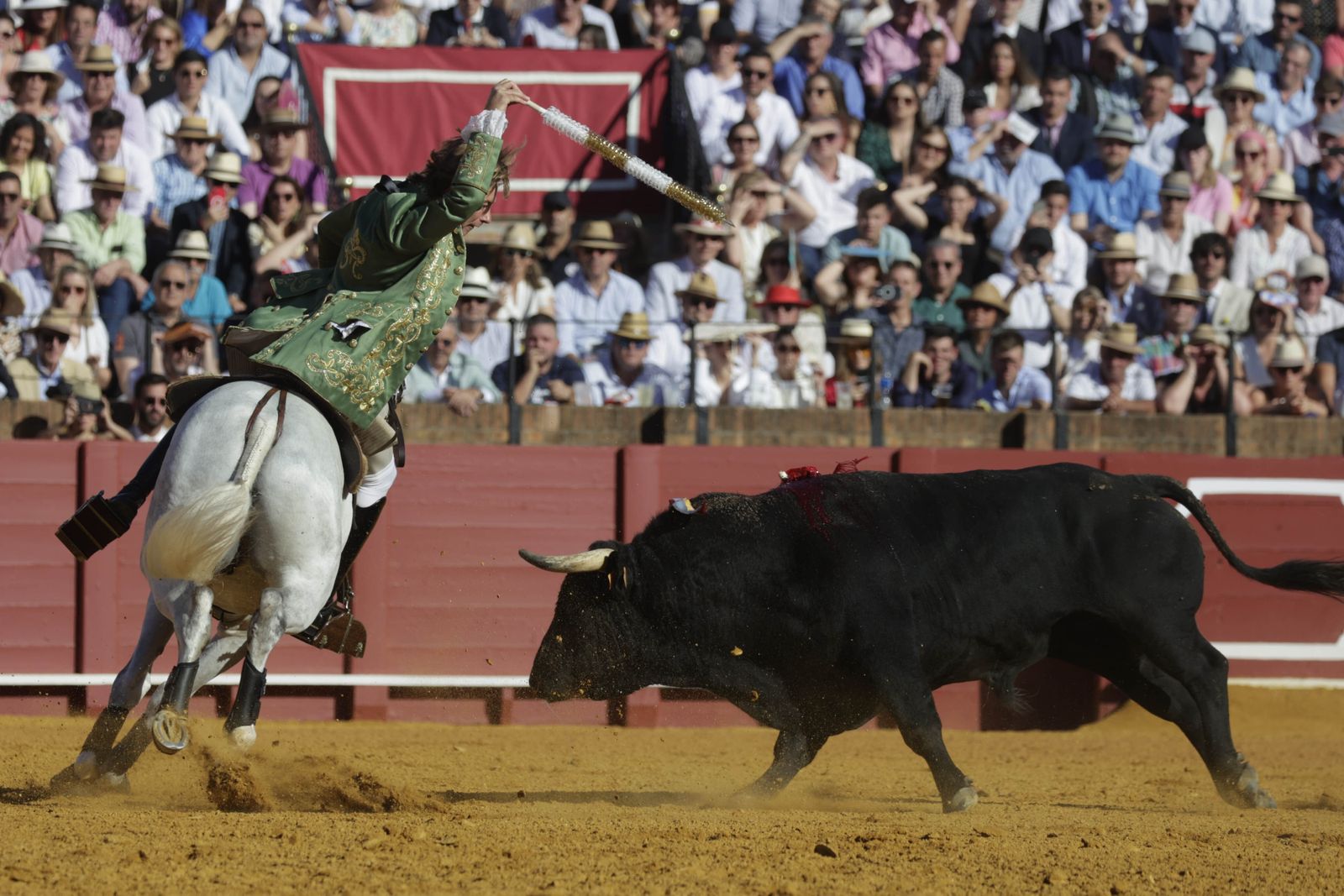 Imágenes de la corrida de rejones en la Maestranza de Sevilla