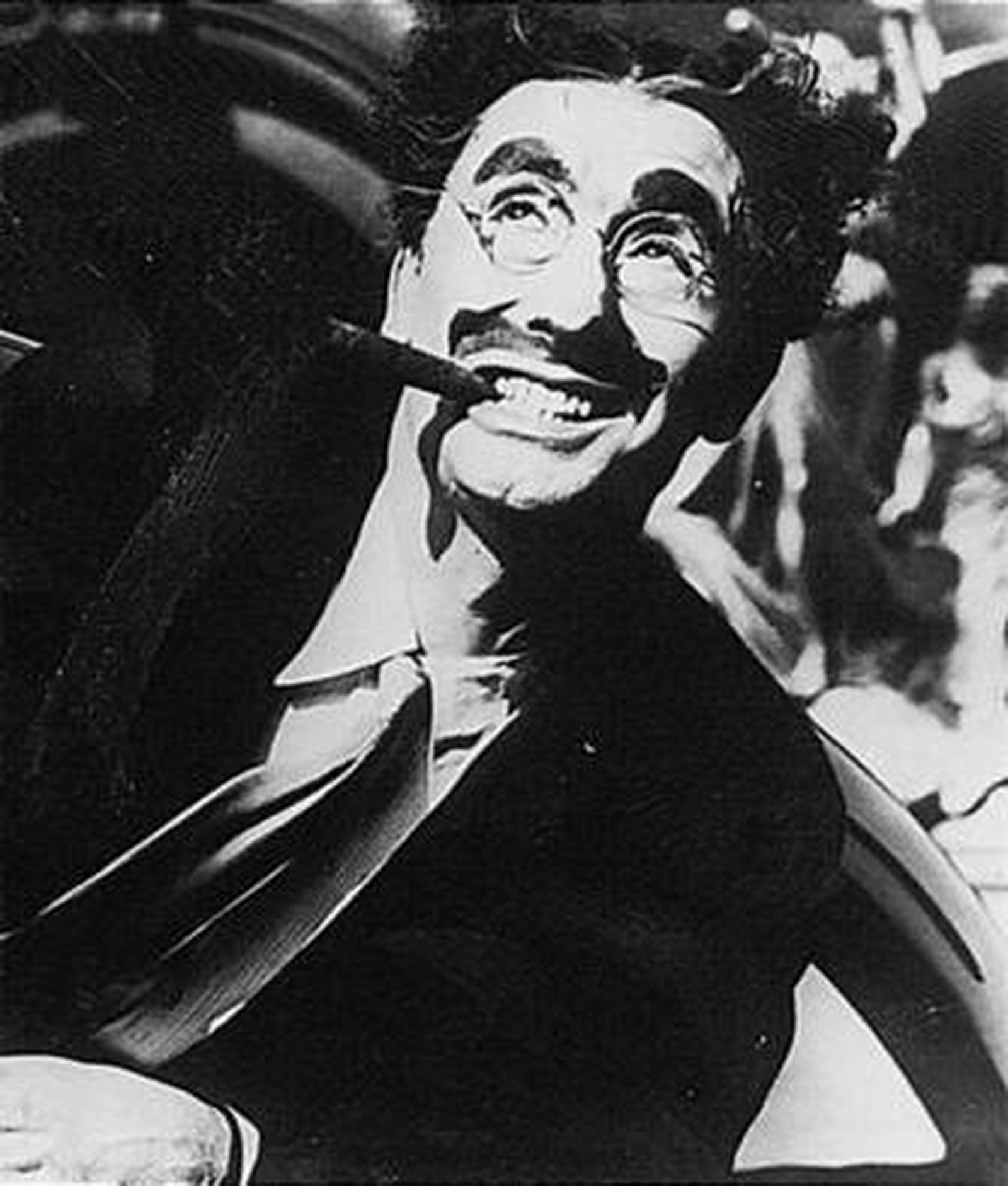 Groucho Marx falleció el 19 de agosto de 1977 por una neumonía.