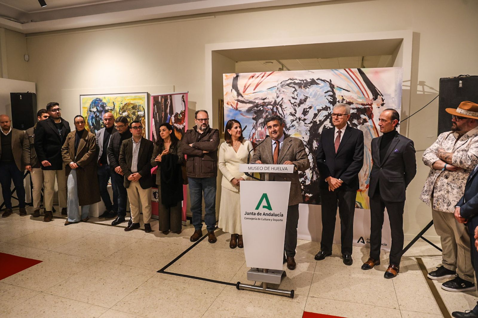 Fotografías de la exposición de ámbito taurino 'Miradas, trazos y estilo'. En el Museo de Huelva