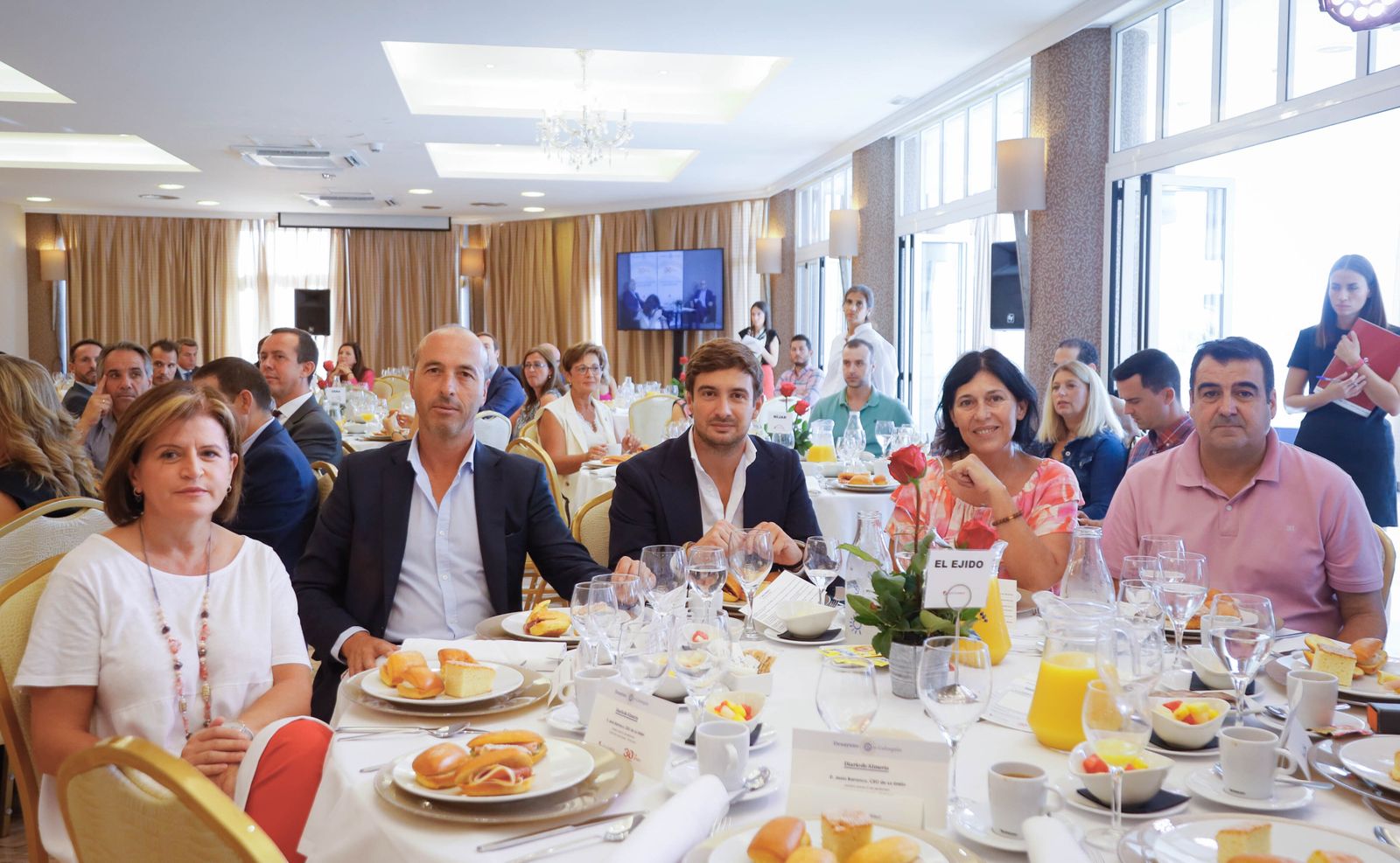Imágenes del desayuno coloquio de Diario de Almería, con Jesús Barranco, CEO de La Unión