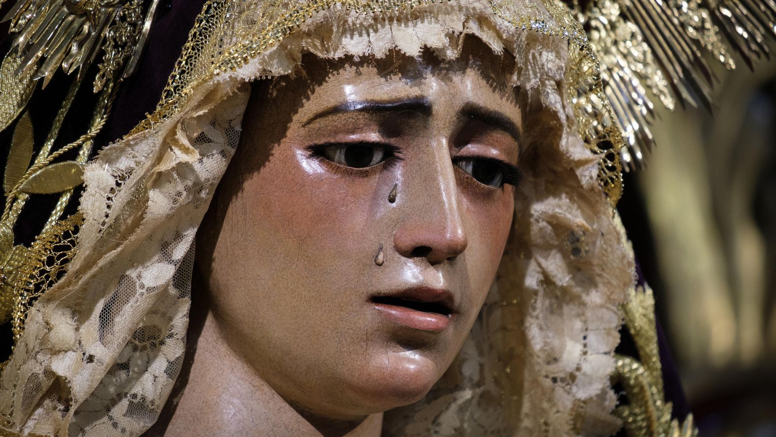 Las imágenes del besamanos a la Virgen de la Amargura