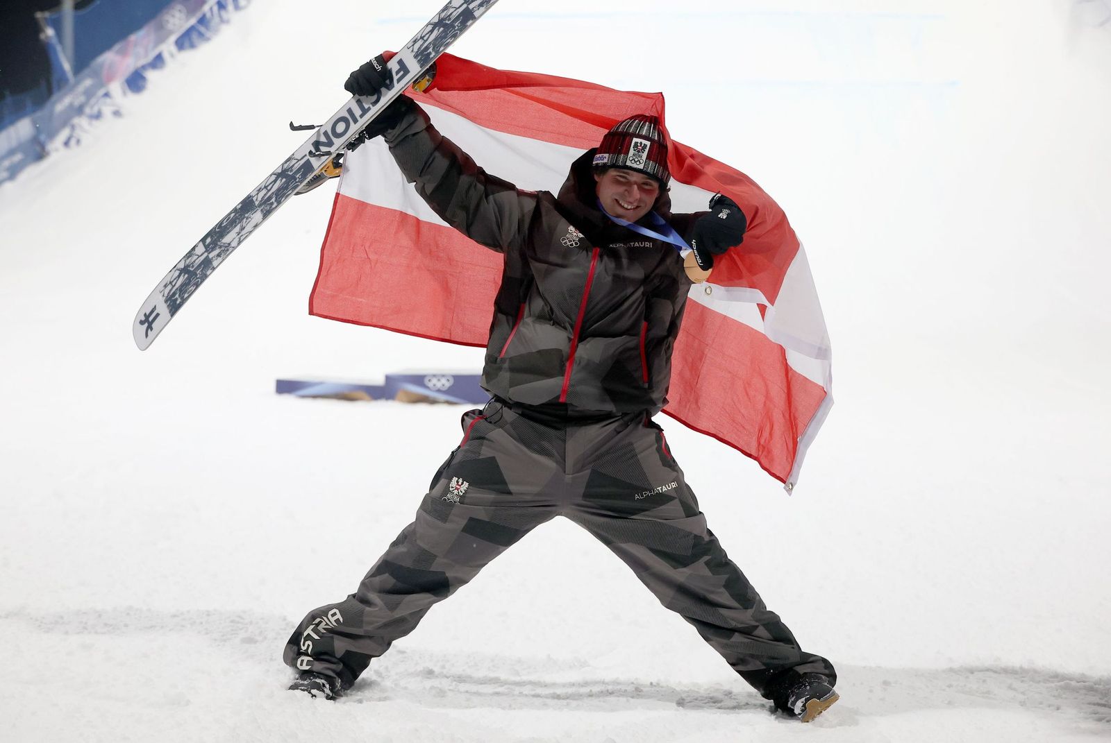 Las mejores fotos de los Juegos Olímpicos de invierno Milán Cortina d'Ampezzo 2026 | Jornada 12