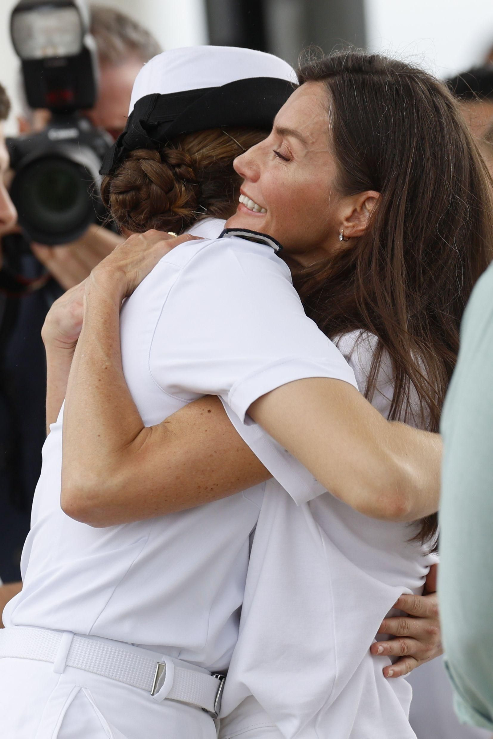 El emocionante reencuentro de la princesa Leonor con la reina Letizia en Panamá: todas las fotos