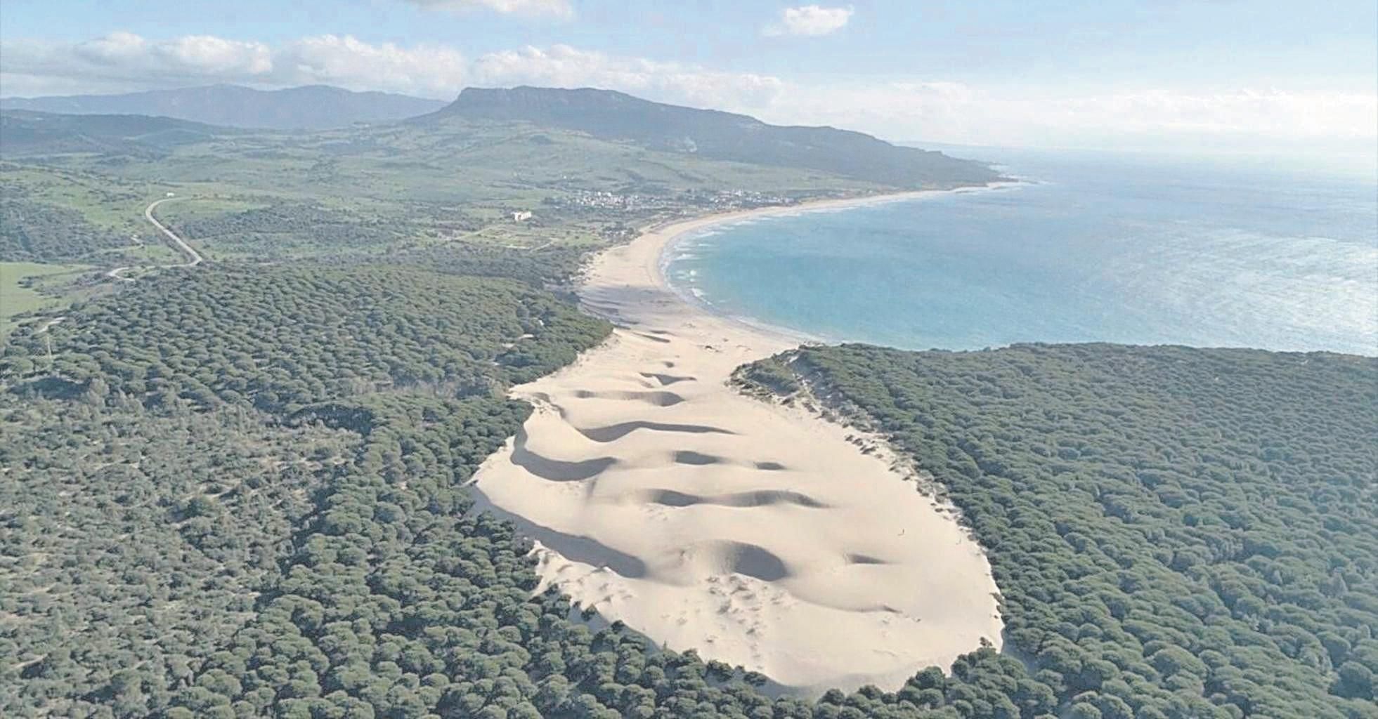Esta playa andaluza causa furor en Hungría: "Es la Bali europea"
