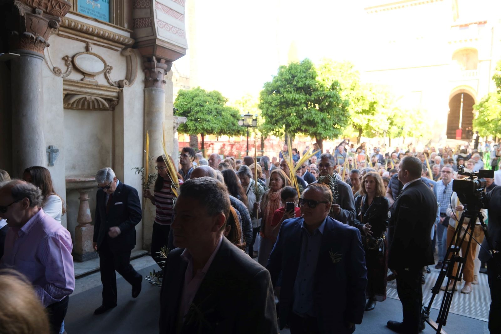 Domingo de Ramos en Córdoba 2023: la misa de la bendición de las palmas en la Catedral, en imágenes