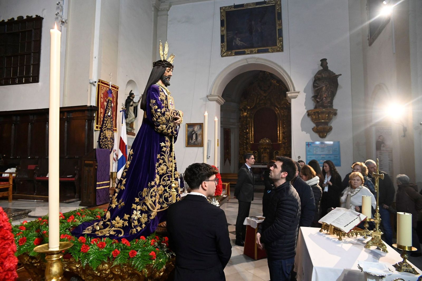 El besapiés del Señor de Córdoba, en imágenes