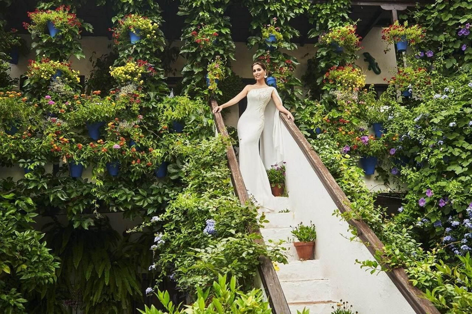 Una de las imágenes en la revista Hola.