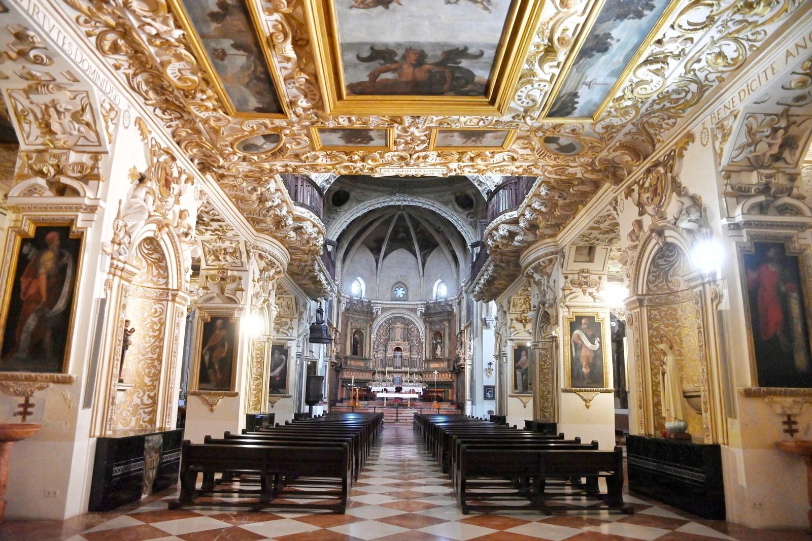 Las mejores fotografías de la majestuosa iglesia de San Agustín de Córdoba