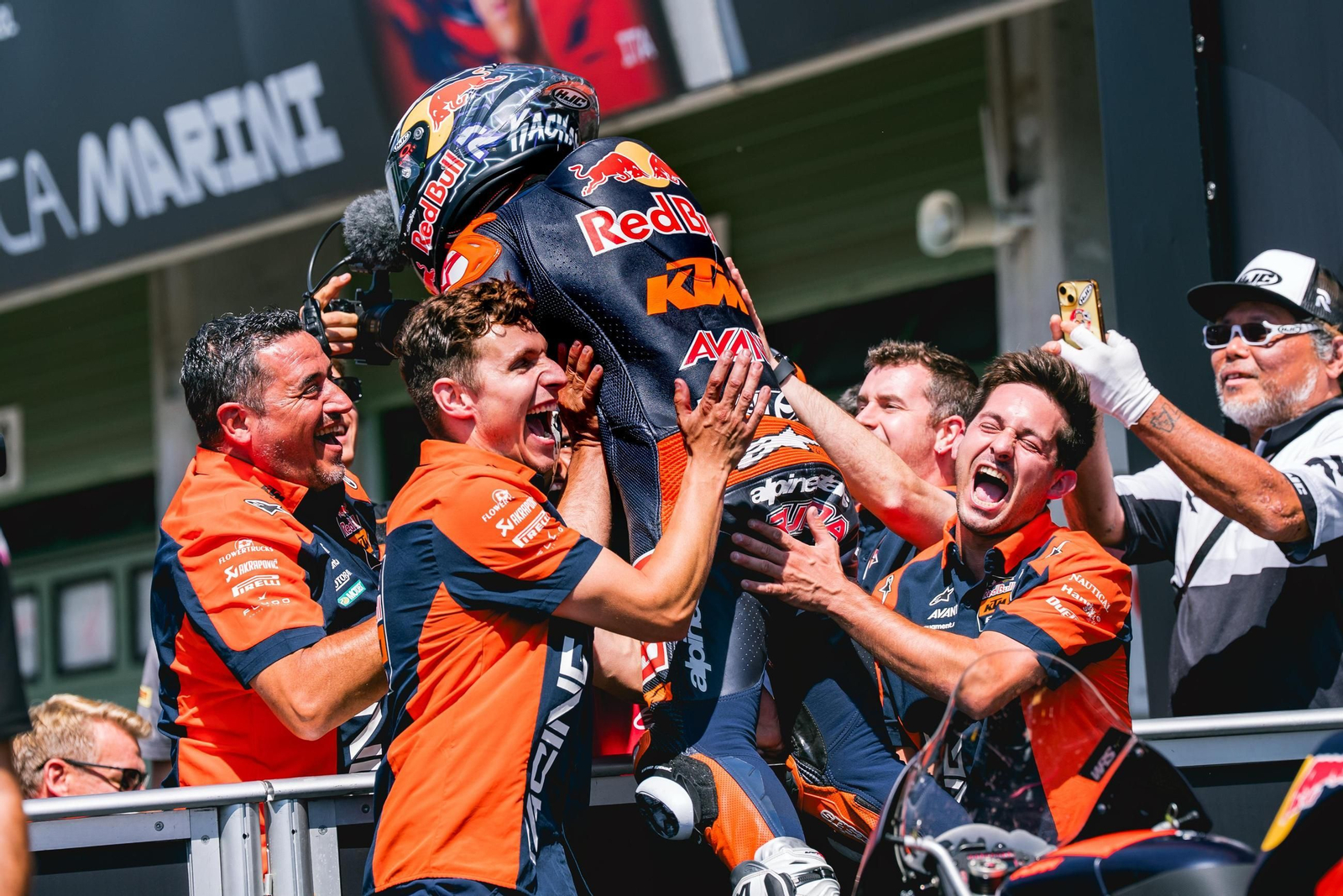 Las fotos de la exhibición de Rueda en Moto3 en Brno