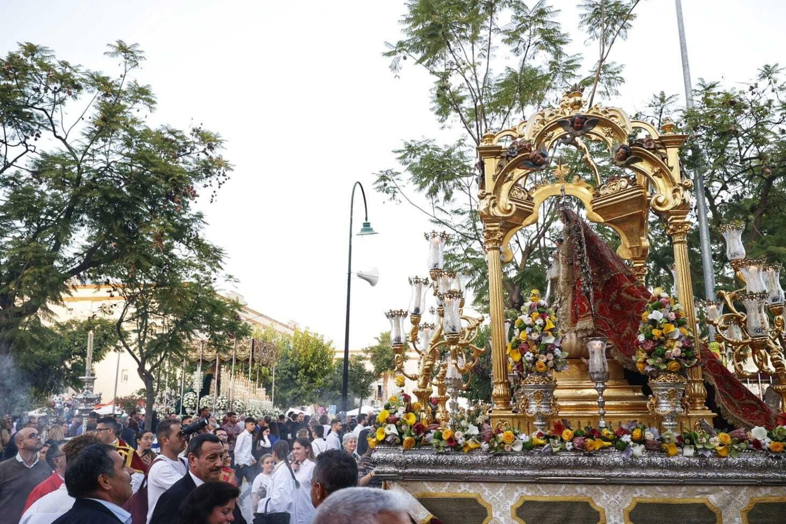 Todas las imágenes de la procesión Magna Mariana de Sanlúcar