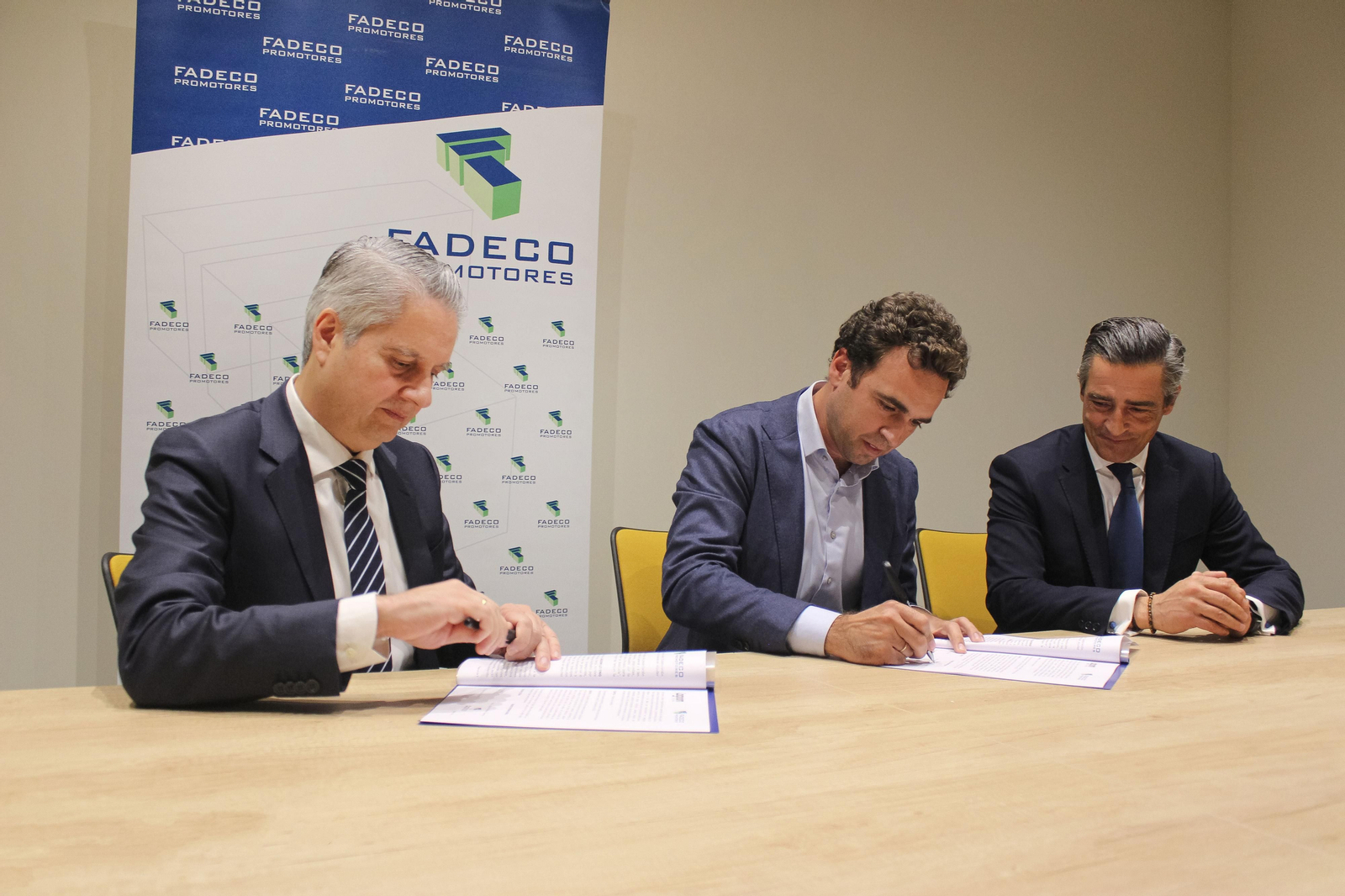 Momento de la firma del acuerdo