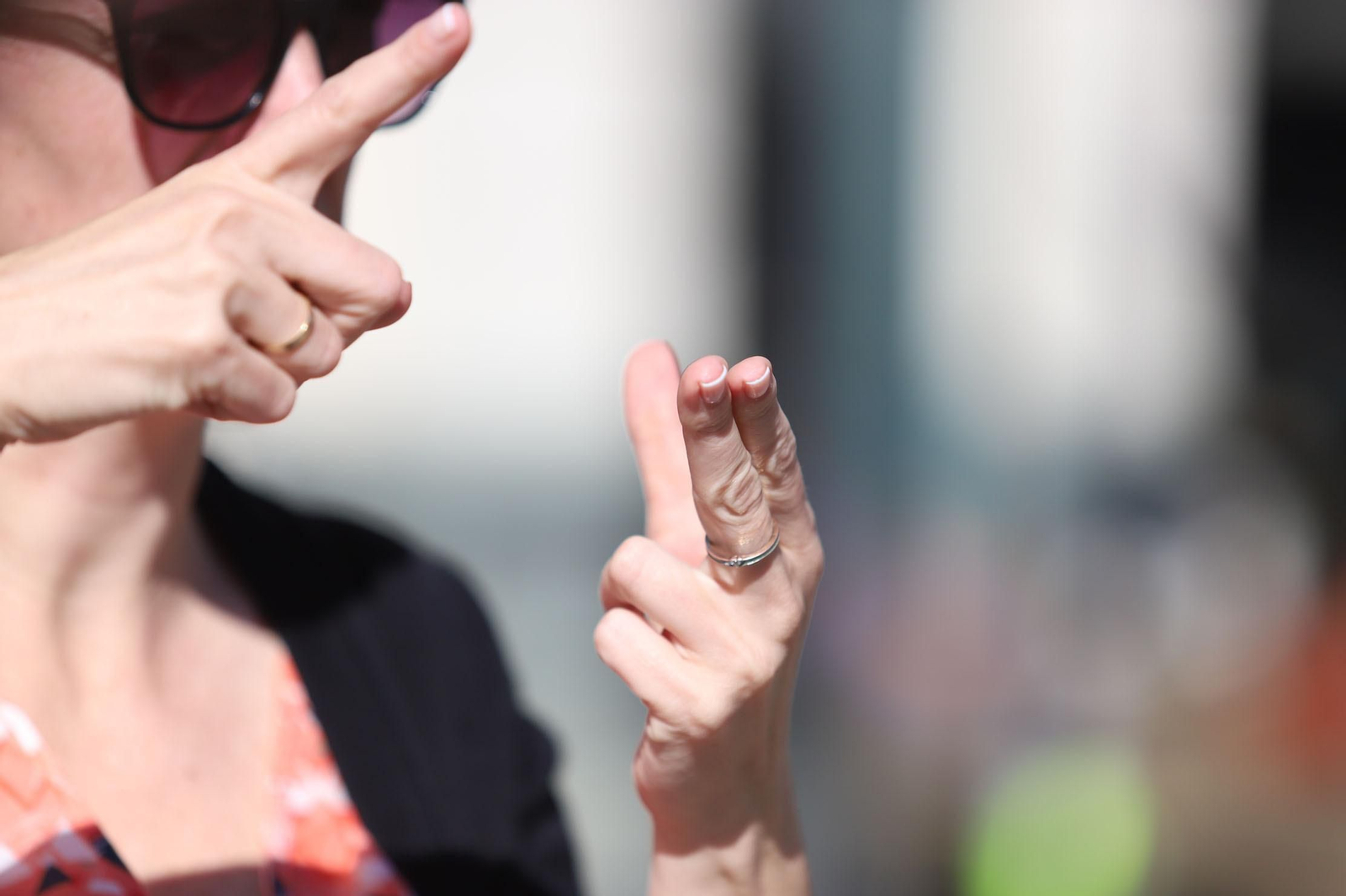 Más de 70 millones de personas usan lengua de señas