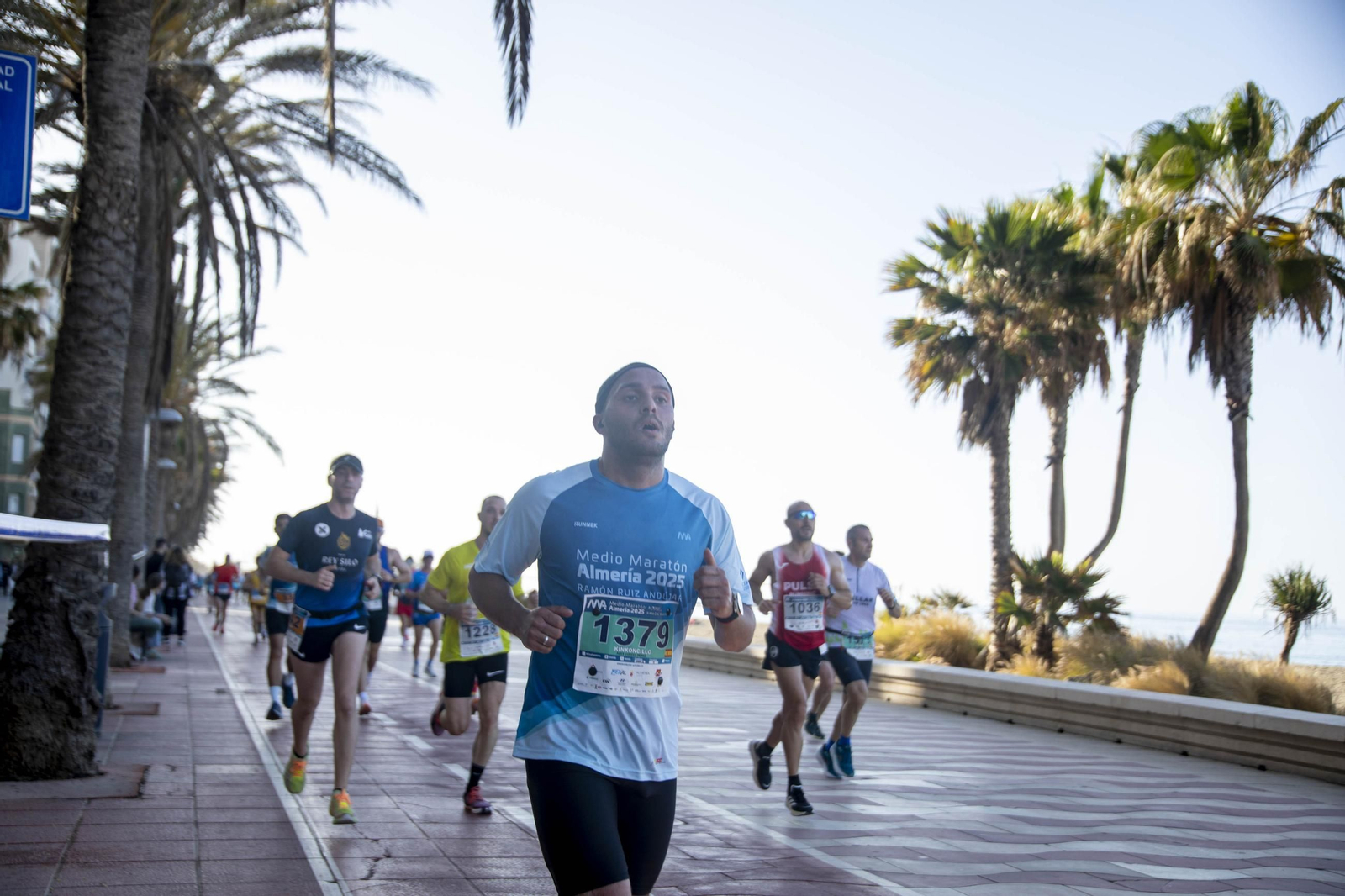 El Medio Maratón de Almería 2025, en imágenes