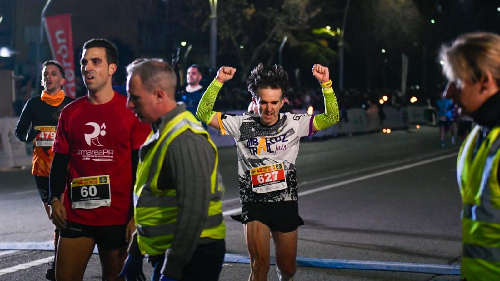 En imágenes: búscate en tu llegada a meta de la Carrera de San Antón 2025 (2)