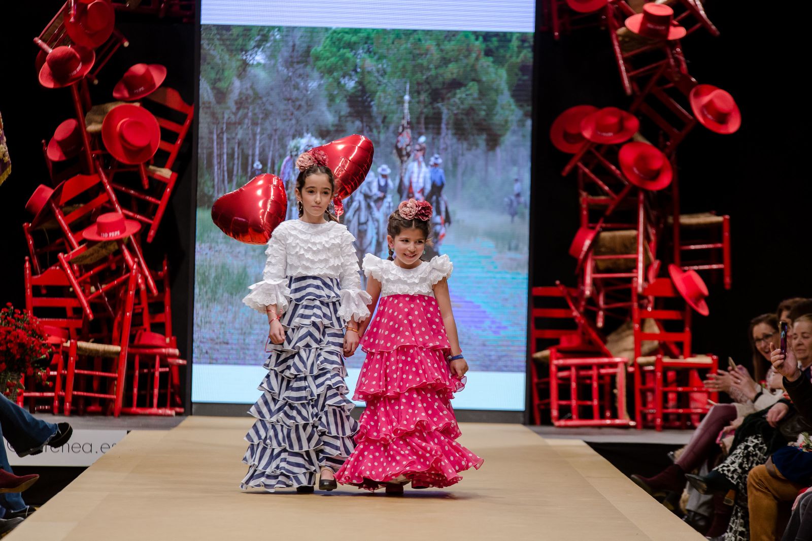 Pasarela Flamenca Jerez 2019: Real Hermandad del Rocío, el desfile benéfico en fotos