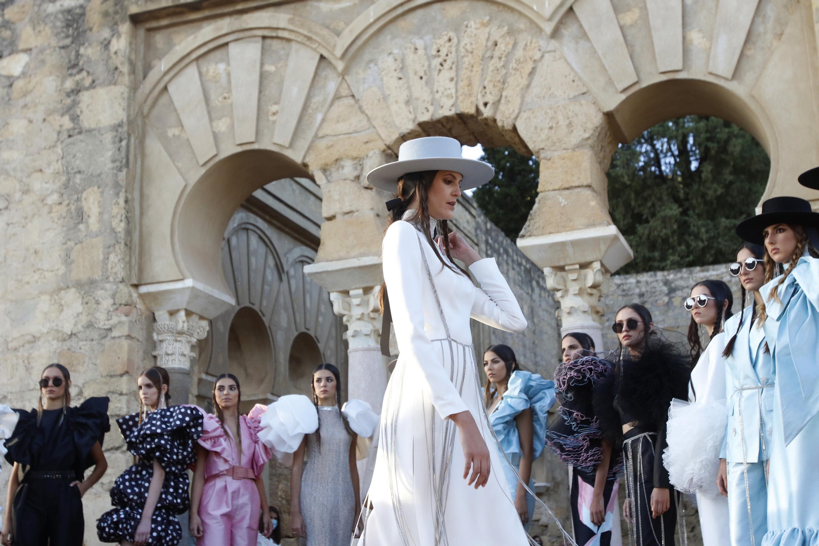 El desfile de Juana Martín en Medina Azahara, en fotografías