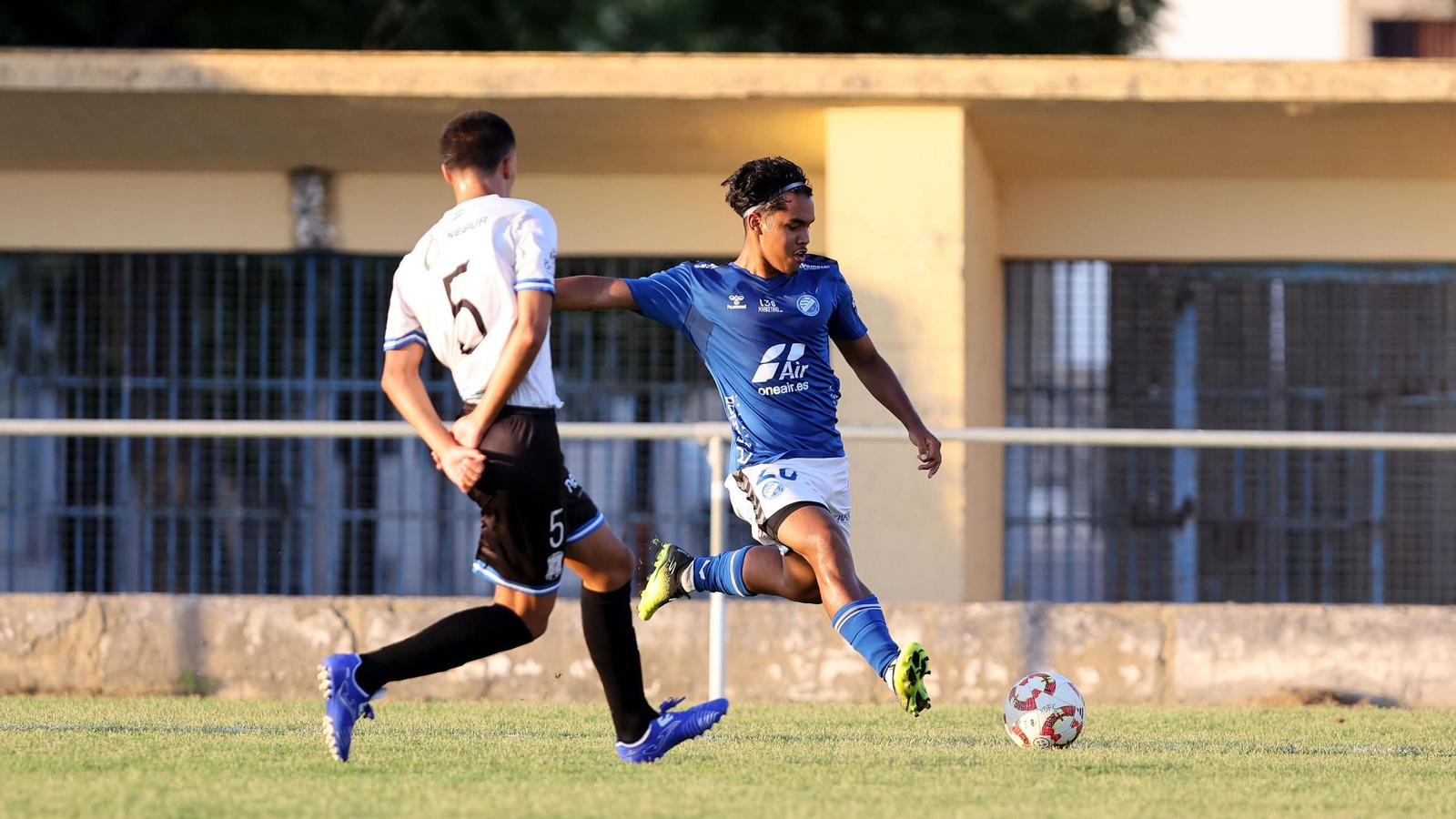 Imágenes del Trofeo de la Copa y la Venencia entre el Jerez Industrial y el Xerez DFC