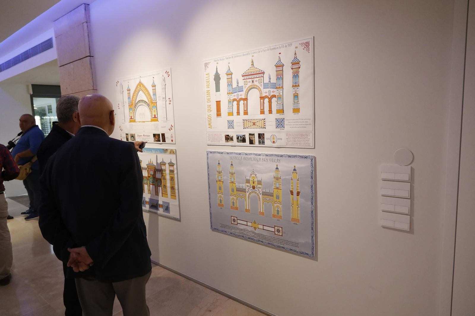 La portada de la Feria de Abril de Sevilla, al detalle