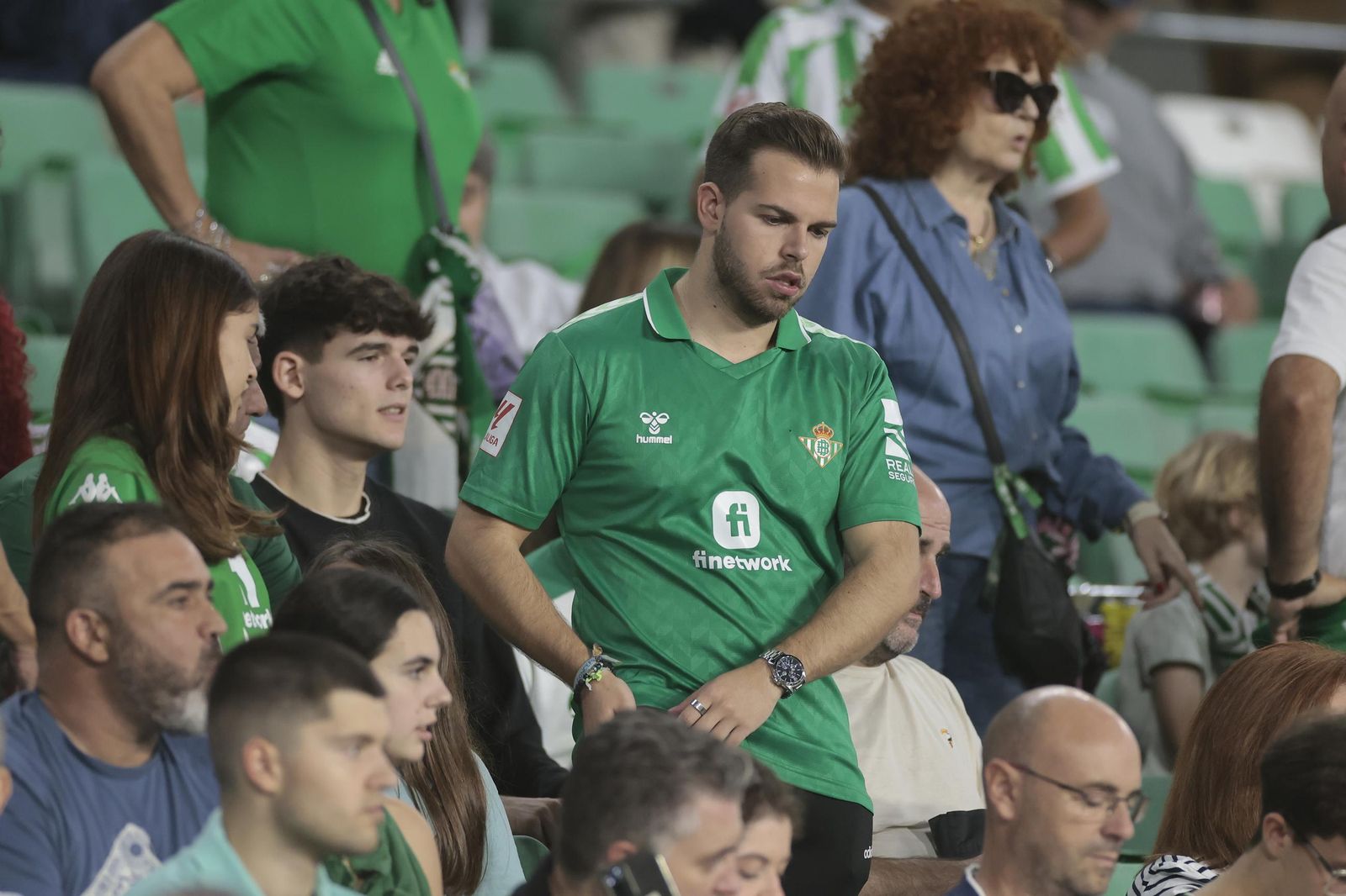 Búscate en las fotos del Betis-Copenhague