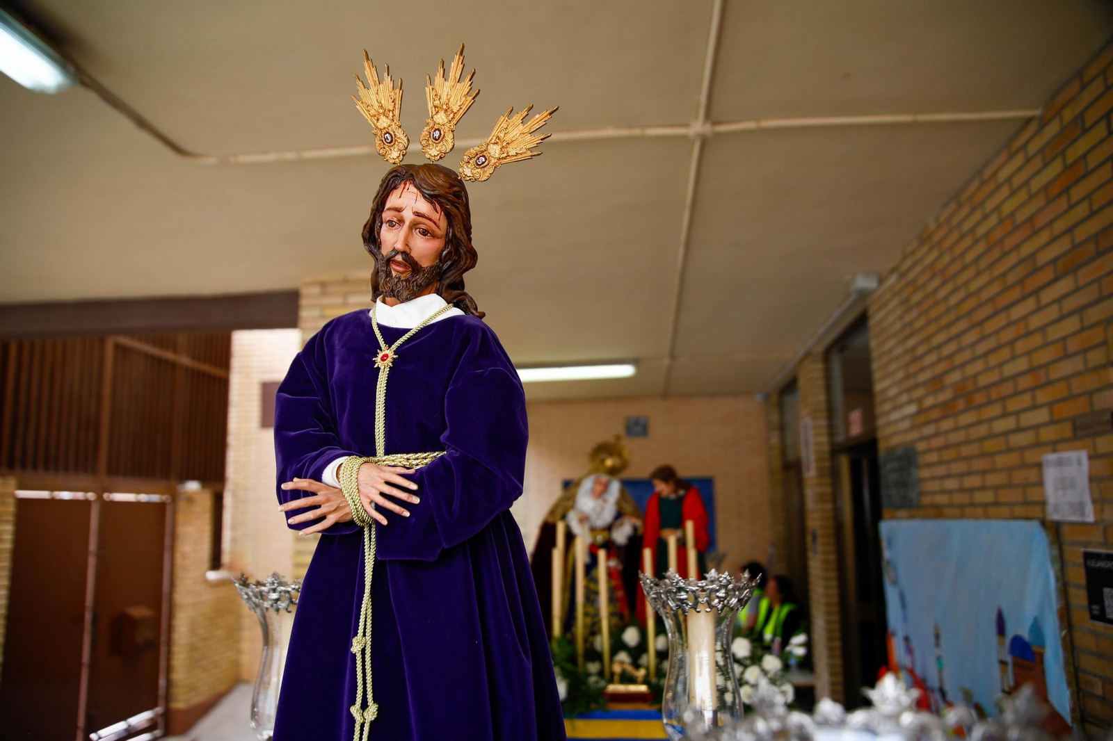 Las imágenes del CEIP San Fernando de El Zapillo de la ciudad de Almería en procesión en el viernes de dolores
