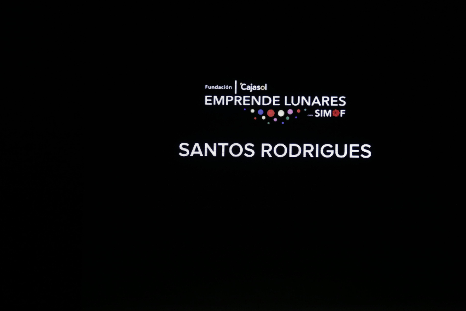 Fotos emprende lunares