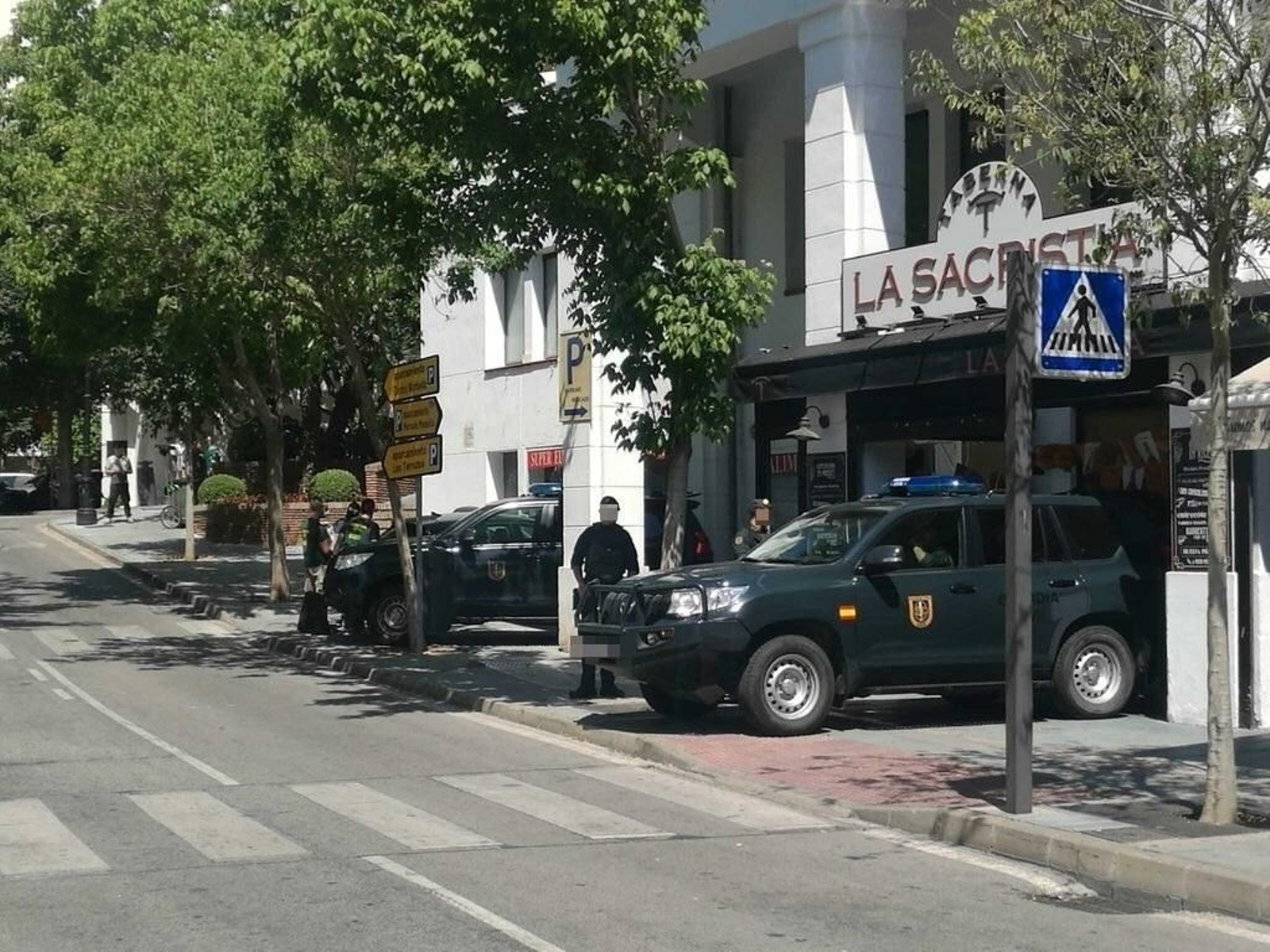 Despliegue de la UCO en el centro de Marbella. Despliegue de la UCO en el centro de Marbella.