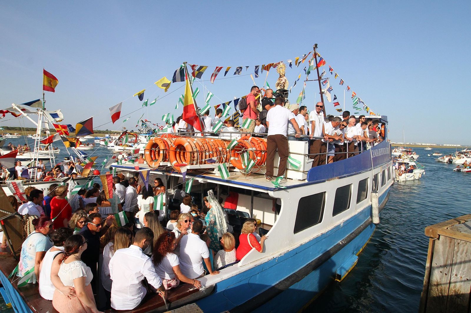 Imágenes de la procesión de la Virgen del Carmen en Punta Umbría