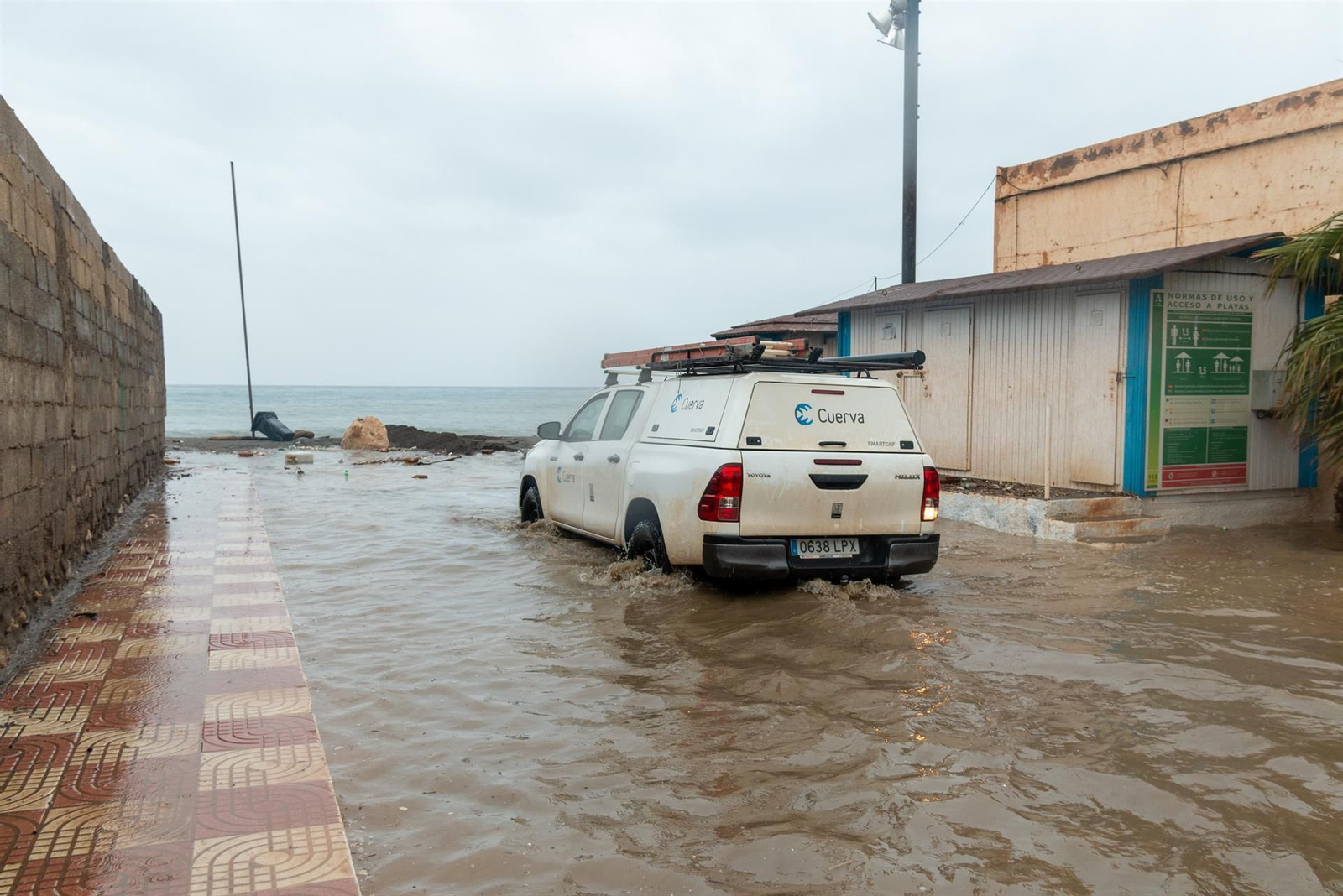 Los destrozos del temporal en la Costa de Granada, en imágenes