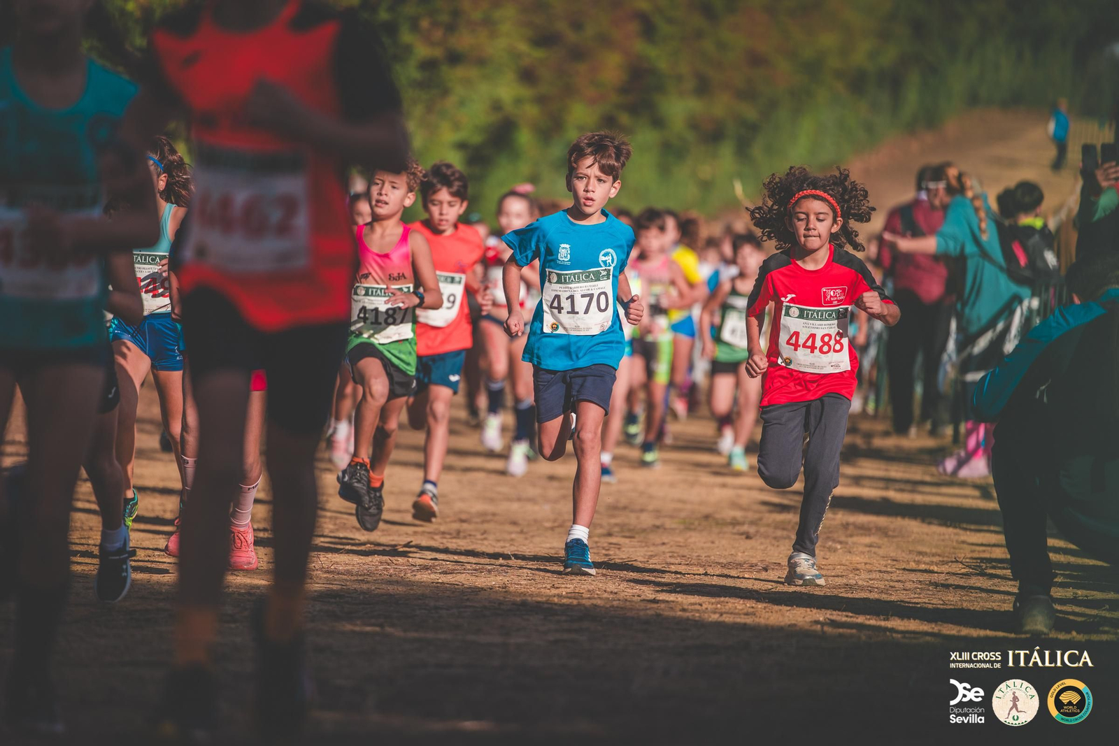 Búscate en las fotos del Cross de Itálica 2025 | 9