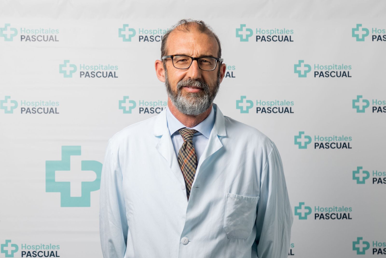 Carlos Hernández-Blanco Lacave, Director médico del Hospital Virgen de la Bella de Lepe en la provincia de Huelva, perteneciente al Grupo de Hospitales Pascual.