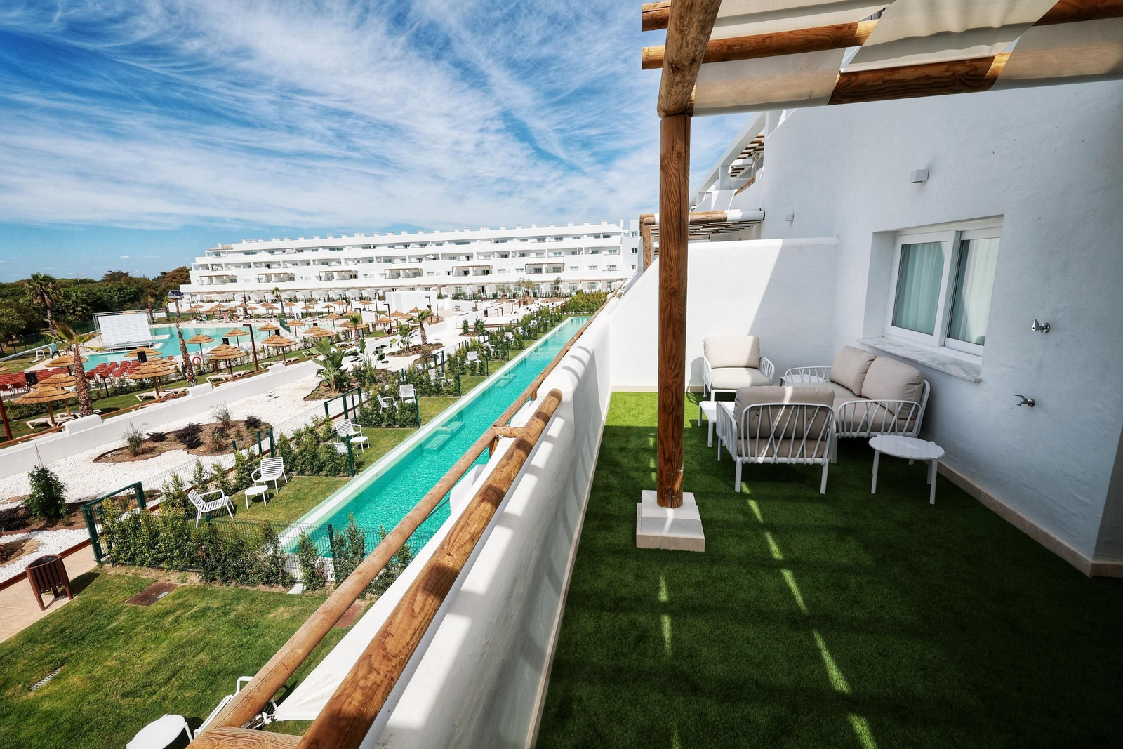 Inauguración oficial del hotel Punta Candor Suites en Rota