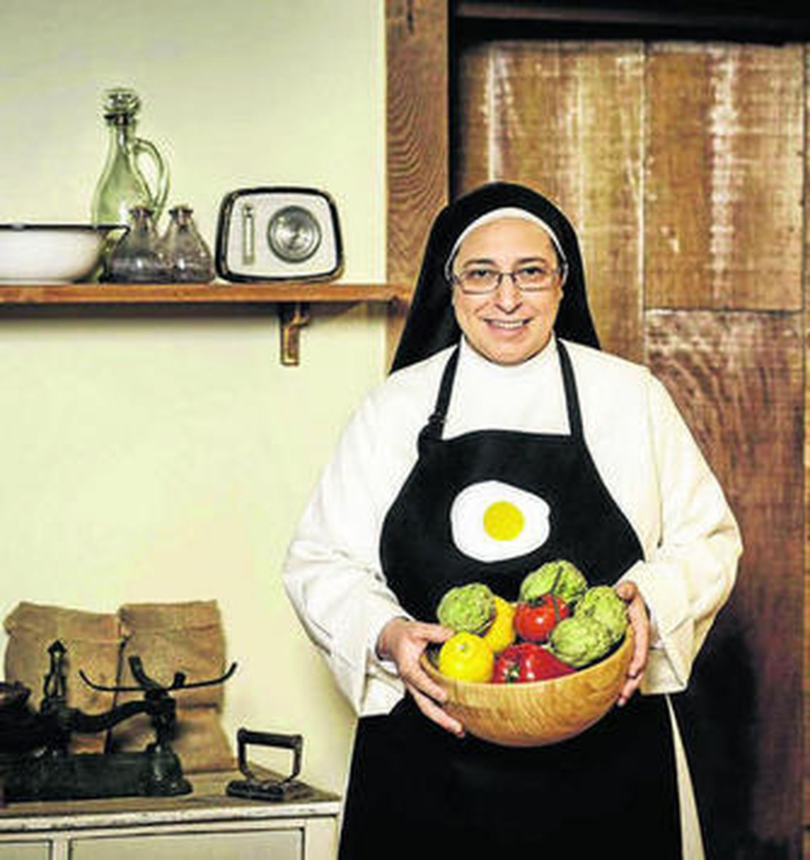 Sor Lucía Caram en el plató de su programa de Canal Cocina.