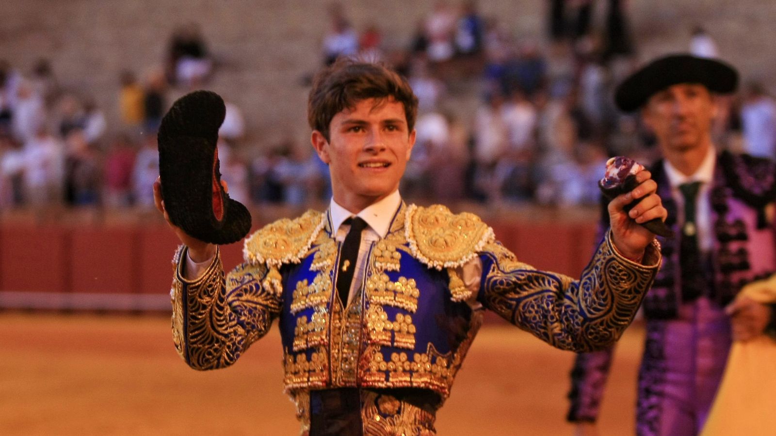 El novillero maño Aarón Palacio ha sido el novillero más destacado hasta ahora. El novillero maño Aarón Palacio ha sido el novillero más destacado hasta ahora.