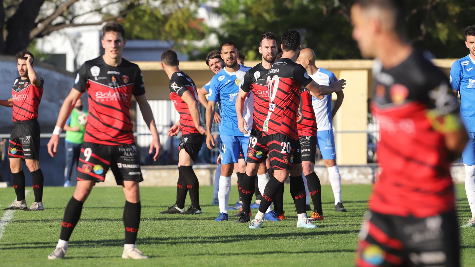 Imágenes del Xerez CD contra el Puente Genil en la Juventud