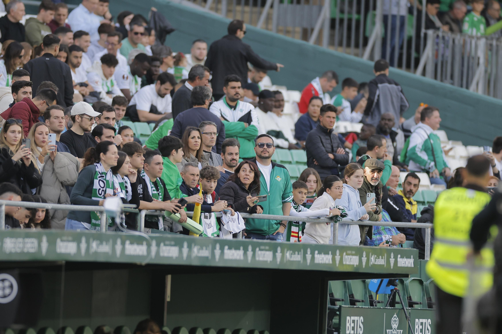 Búscate en las fotos del Betis-Real Madrid