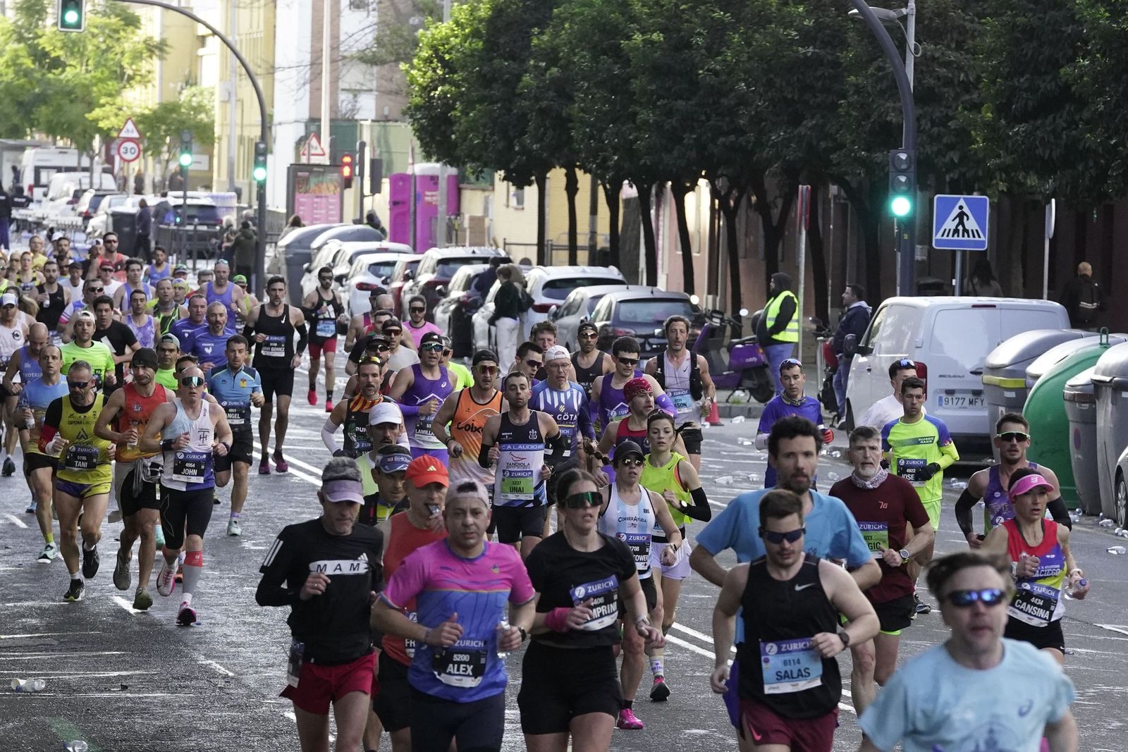 el Zurich Maratón de Sevilla 2026 por Lopez de Gomara, galería 1
