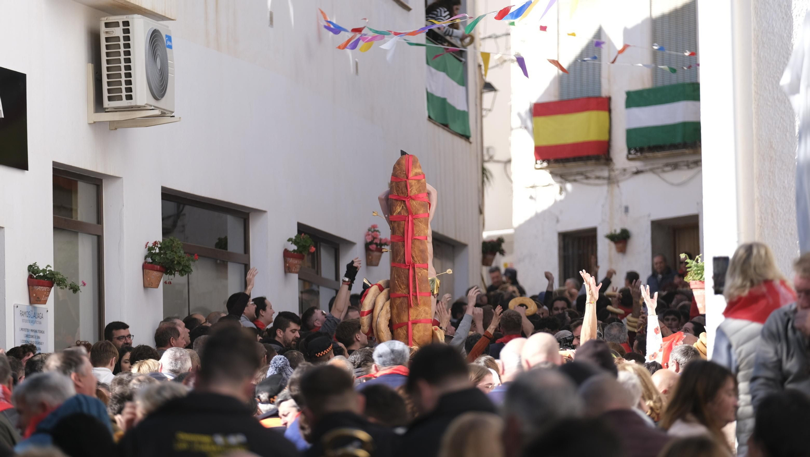 Los vecinos de Lubrín se echan a las calles por San Sebastián