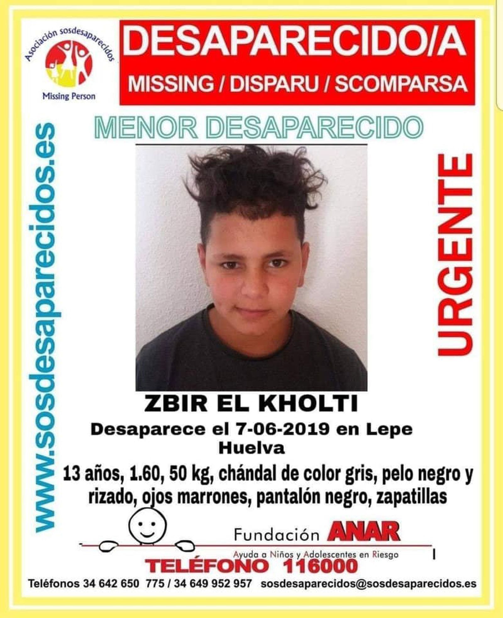 Cartel que alertaba de la desaparición del pequeño.